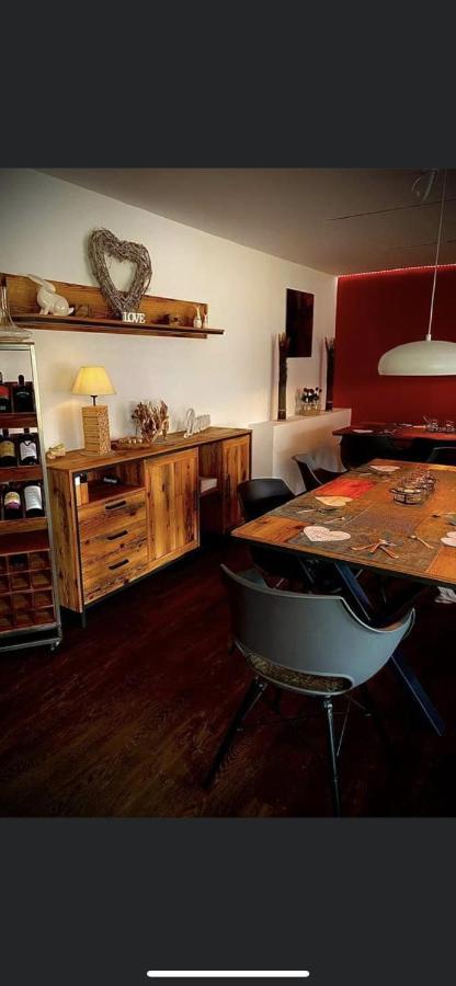 Krug'S Family Hostel Und Restaurant 바일하임인오베르바이엠 외부 사진